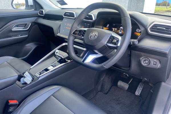 2026 MG ZS ZS32 Essence SUV Image 10