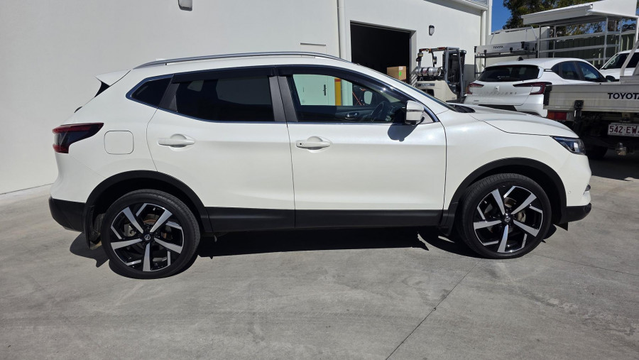 2017 Nissan QASHQAI J11 ST SUV Image 12