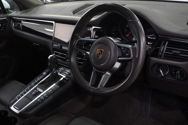 2020 Porsche Macan 95B GTS SUV image 15