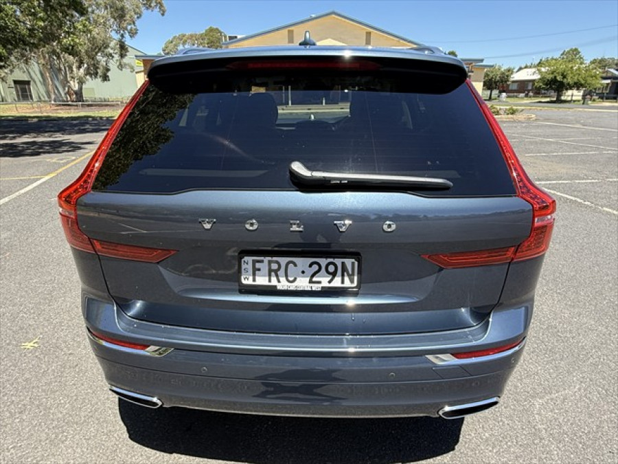 2020 Volvo XC60 UZ D4 Inscription SUV Image 4