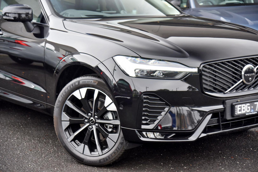 2026 Volvo XC60 UZ Ultra B5 Dark SUV Image 2