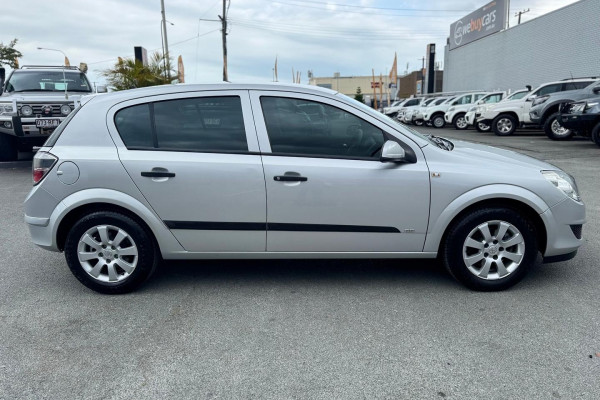 2008 Holden Astra AH CD Hatch Image 7