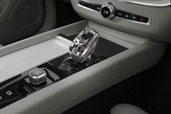 2026 Volvo XC60 UZ Ultra B5 Dark SUV Image 6