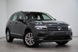 Volkswagen Tiguan Comfortline 5N