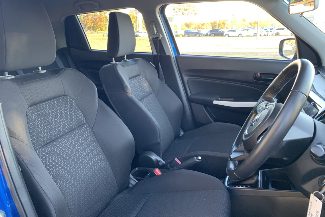 2023 Suzuki Swift AZ Series II GL Plus Hatch Image 9