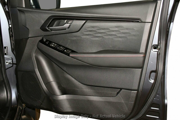 2024 Isuzu D-MAX RG X-TERRAIN Ute Image 5