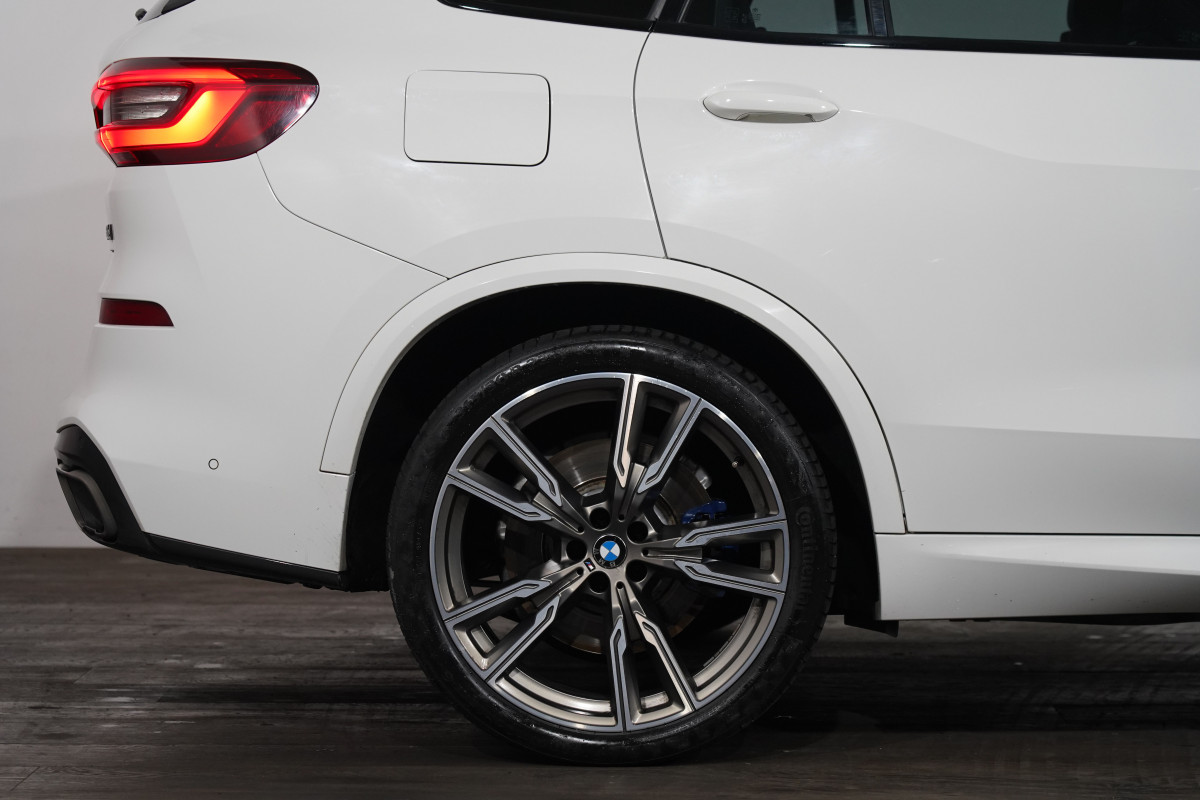 2019 BMW X5 M50d SUV Image 6