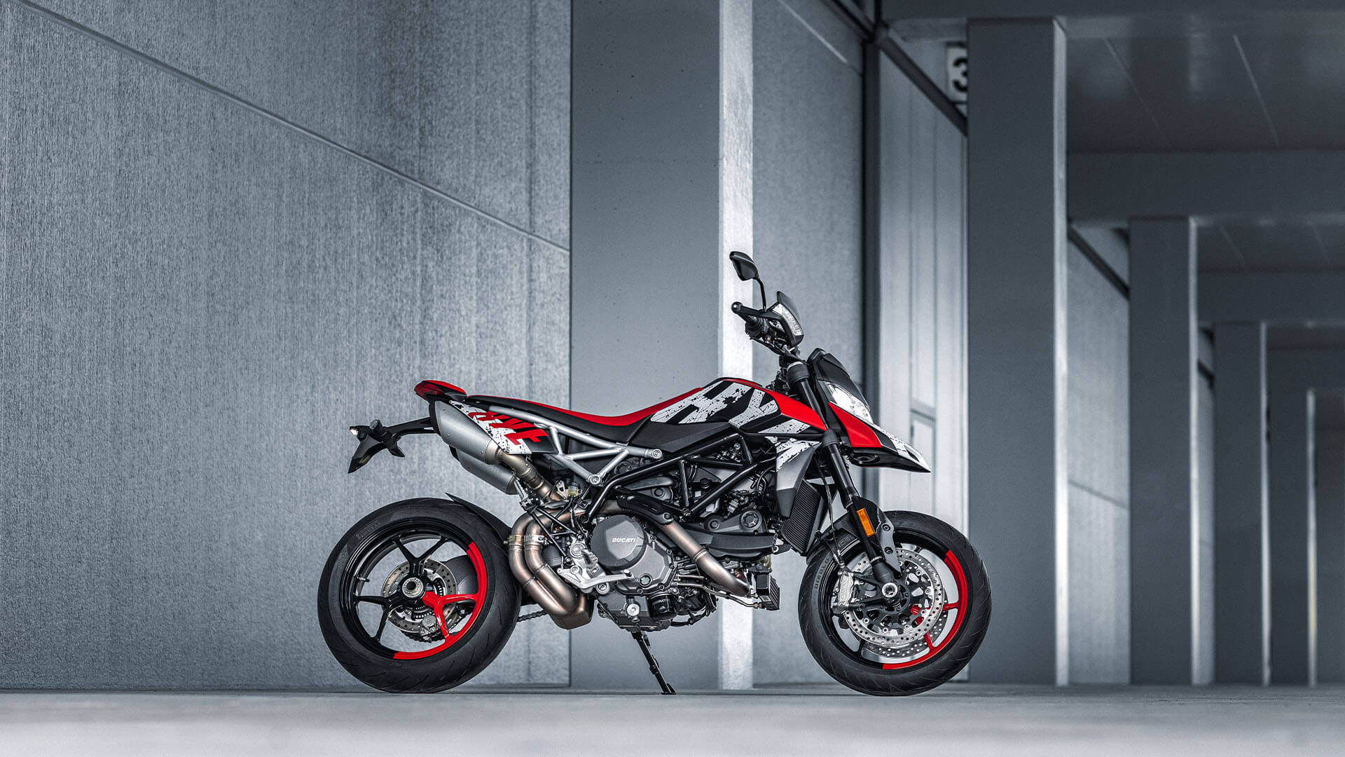 New Ducati Hypermotard 950 RVE Image