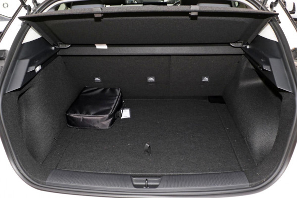 2026 MG MG4 AH4E Essence 64 Hatch Image 11