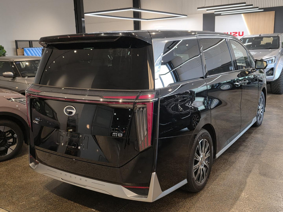 2026 GAC M8 PHEV  Premium People Mover Image 7