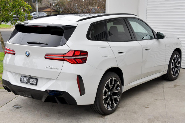 2025 BMW X3 G45 40d xDrive SUV image 27