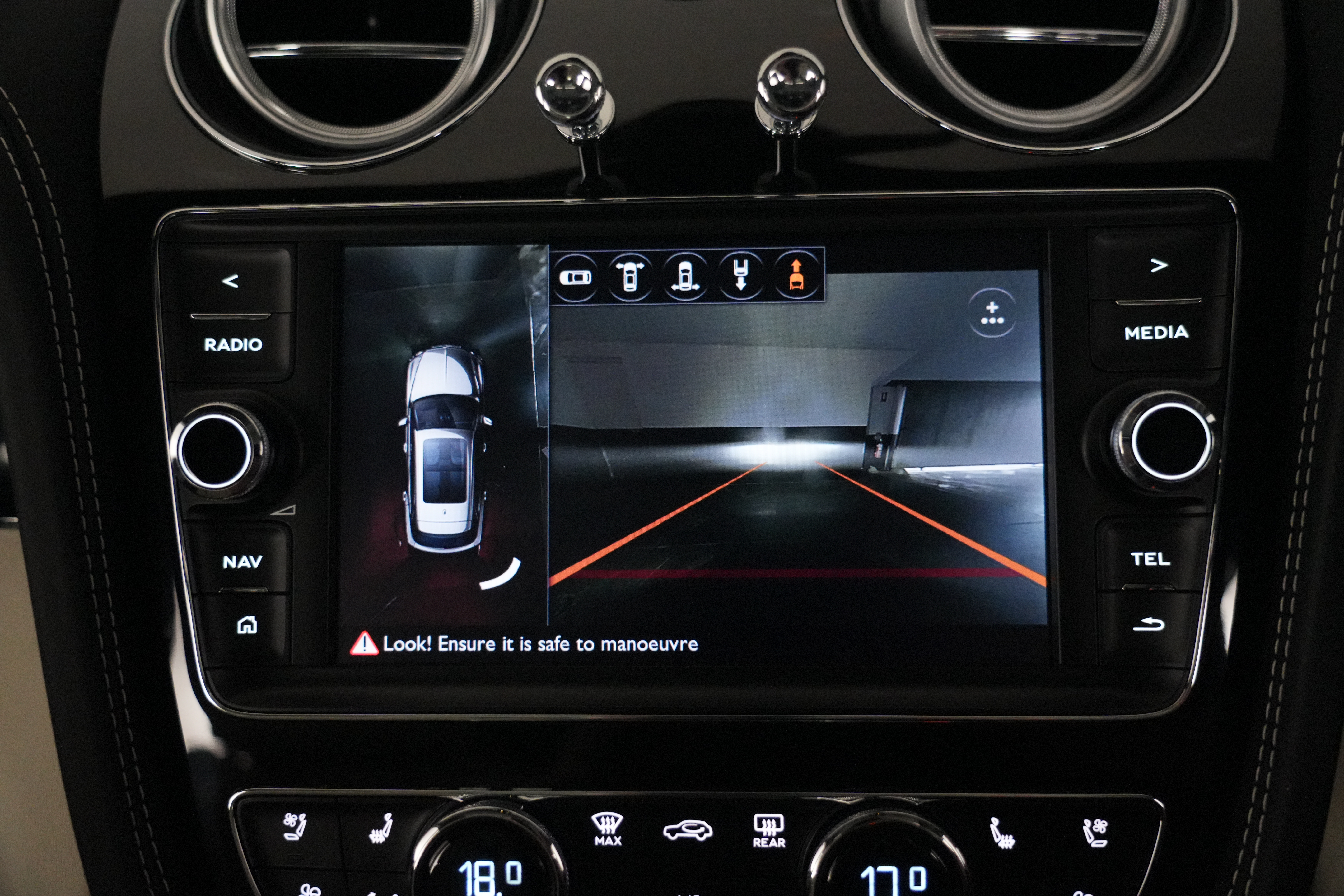 2018 Bentley Bentayga W12 SUV Image 41