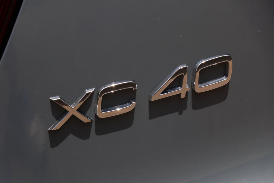 2019 Volvo Xc40 (No Series) MY20 T4 Momentum Suv Image 21