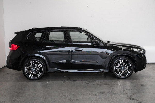 2024 BMW X1 U11 xDrive20i M Sport SUV image 3