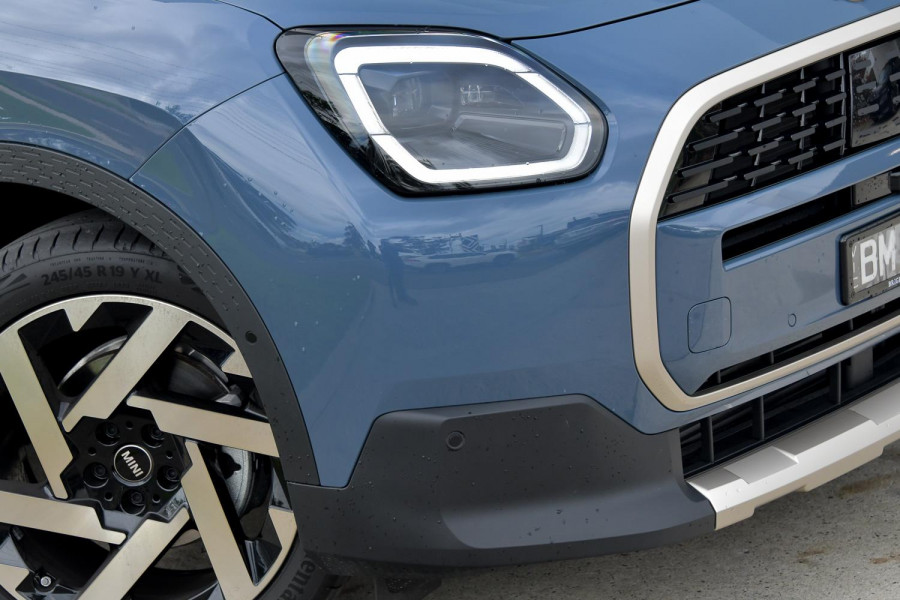 2026 MY25 MINI Countryman U25 C Favoured SUV