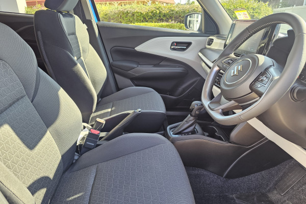 2025 Suzuki Swift UZ Hybrid Plus Hatch Image 22