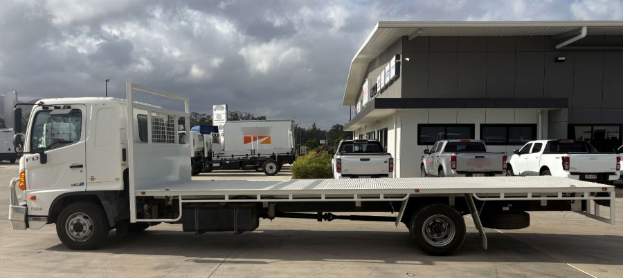 2016 Hino 500 FD Tray Image 5