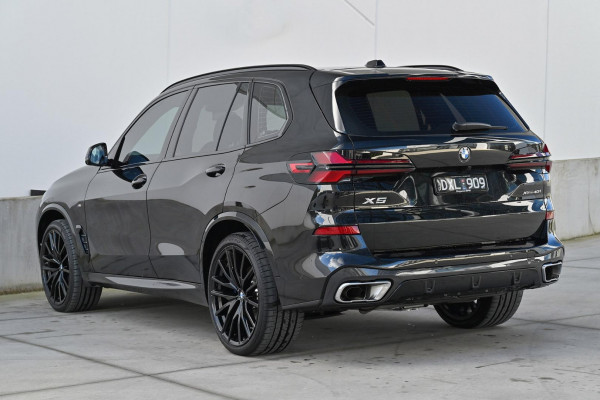 2025 BMW X5 G05 LCI xDrive40i M Sport SUV image 4