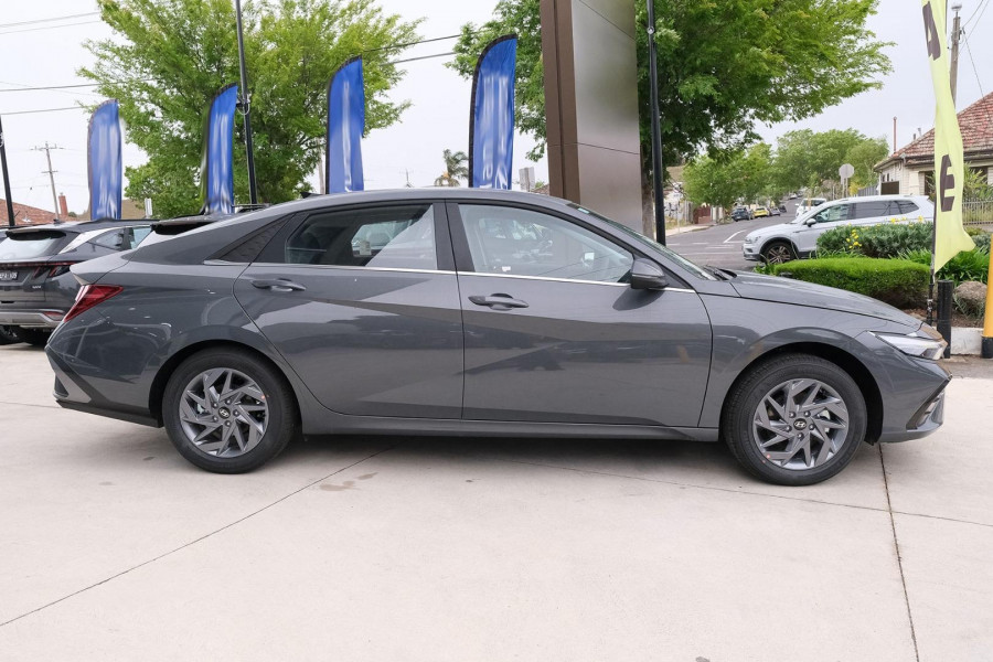 2026 Hyundai i30 CN7.V4 Hybrid Sedan Image 5
