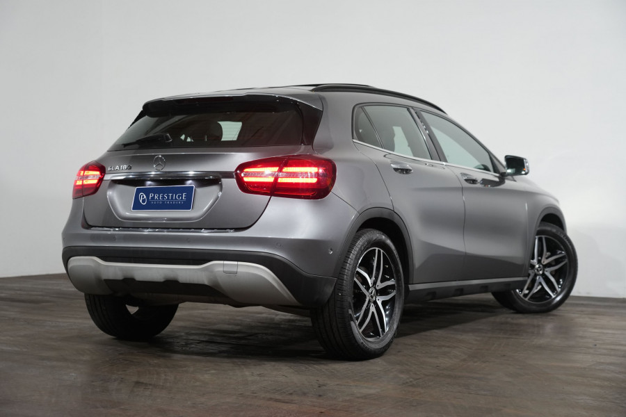 2018 Mercedes-Benz GLA-Class 180 SUV Image 7