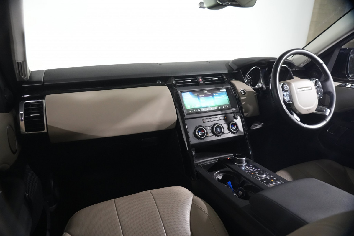 2020 Land Rover Discovery Series 5 Sd6 SE SUV