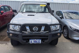 Nissan Patrol ST Y61 Series 5 