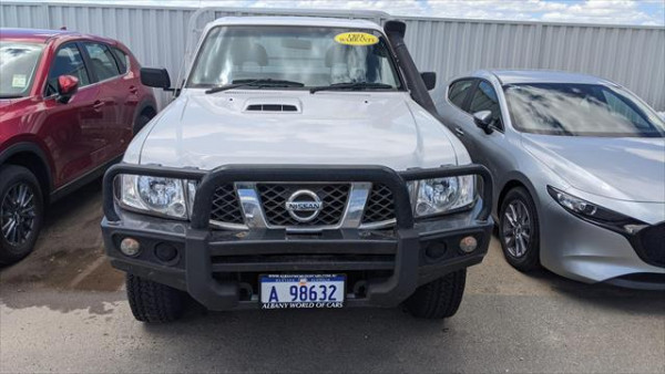 2016 MY15 Nissan Patrol Y61 Series 5  ST Cab chassis - single cab