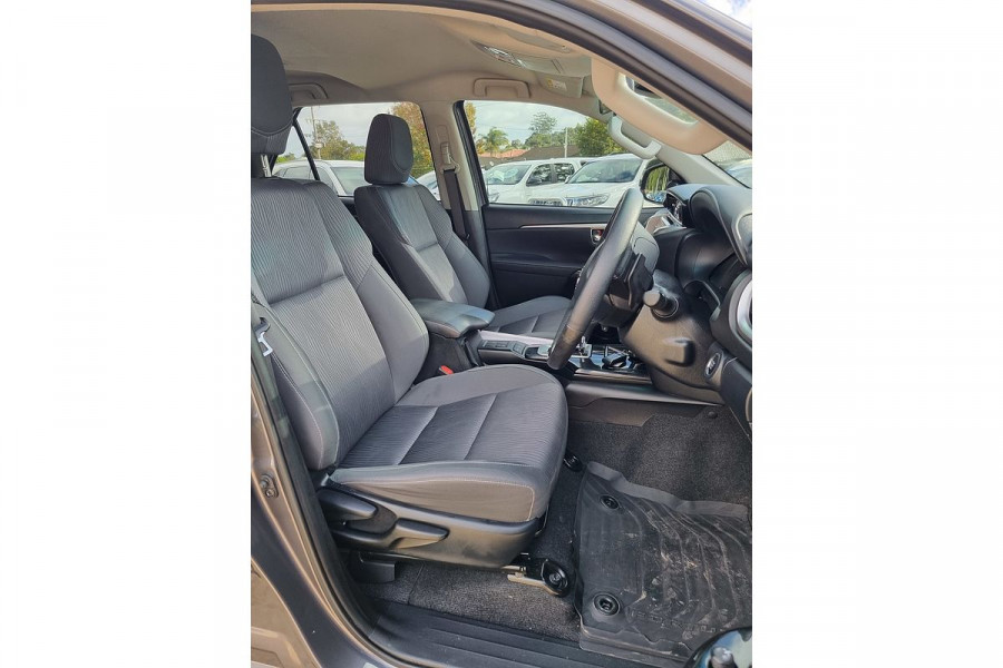 2022 Toyota Fortuner GUN156R GXL Wagon Image 9