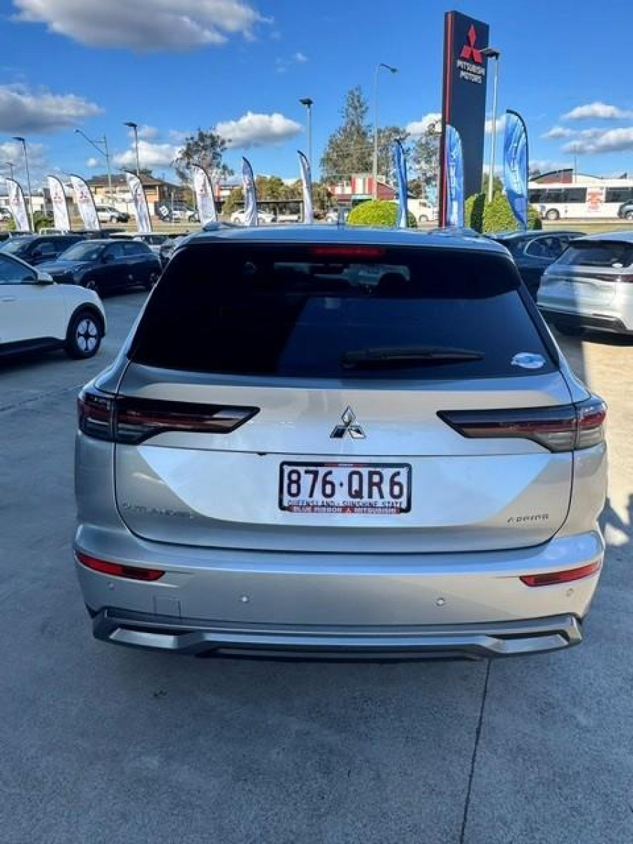 2025 Mitsubishi Outlander ZM Aspire SUV Image 4