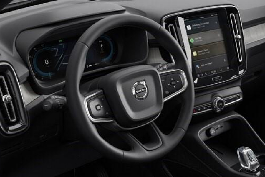2024 MY25 Volvo XC40  Ultra B4 Bright SUV Image 19