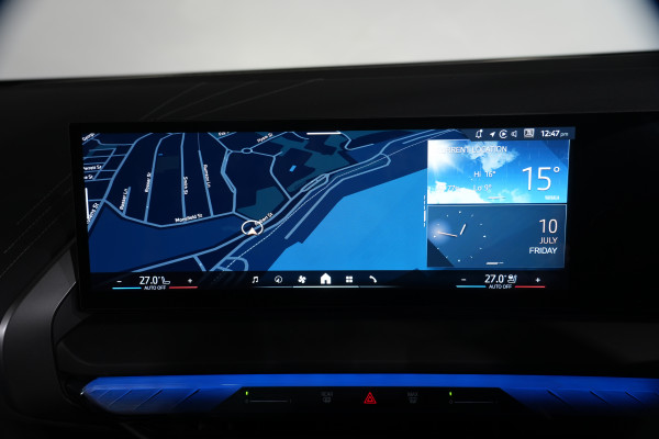 2025 BMW X3 30e xDrive SUV image 17