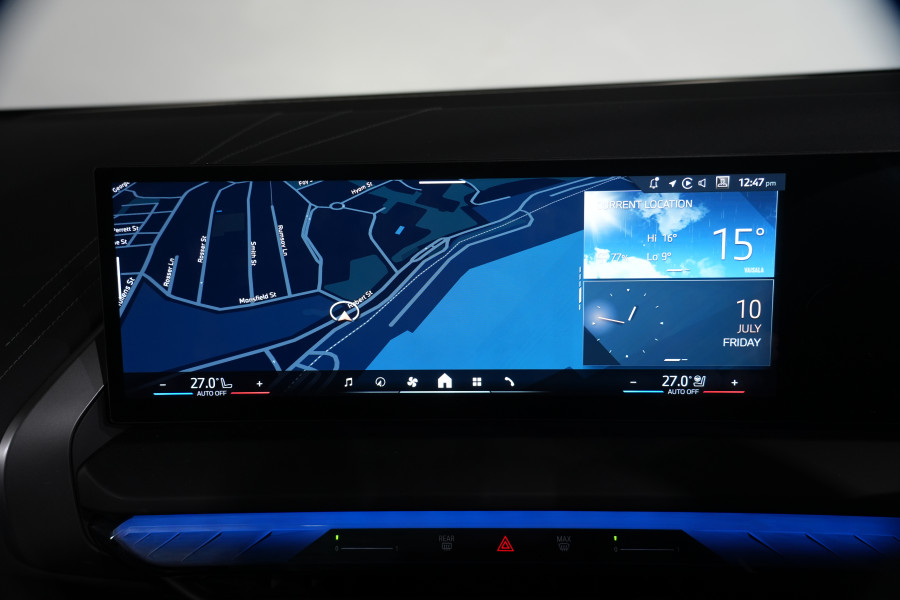 2025 BMW X3 30e xDrive SUV Image 17