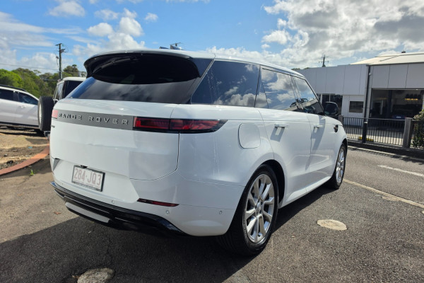 2023 MY24 Land Rover Range Rover Sport L461 D300 Dynamic SE SUV Image 11
