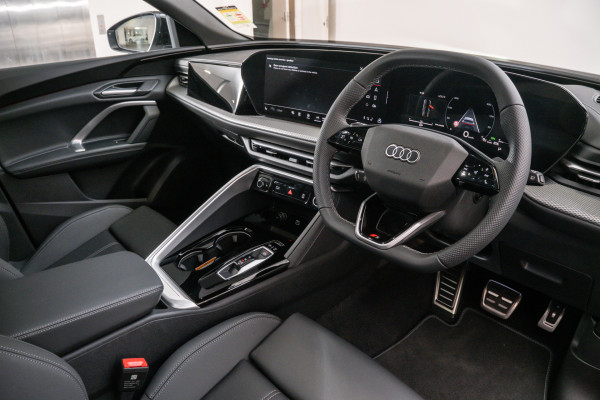 2025 Audi Q5 GU TDI 150kW Sport SUV image 7