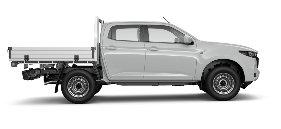 XS 4x4 Dual Cab Chassis