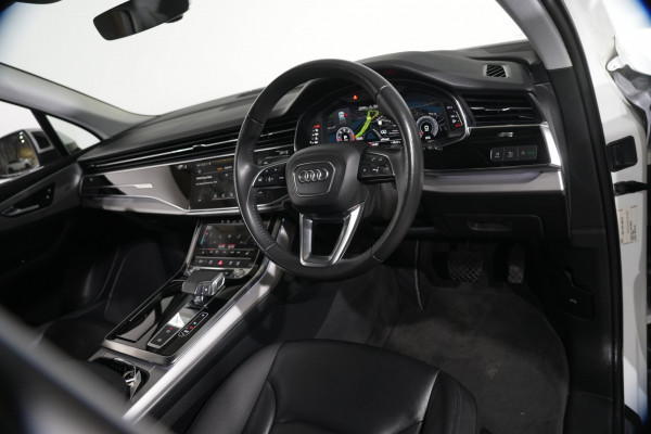 2020 Audi Q7 45 TDI SUV Image 12