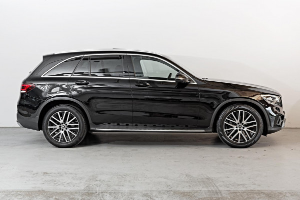 2022 Mercedes-Benz GLC-Class X253 GLC200 SUV image 3