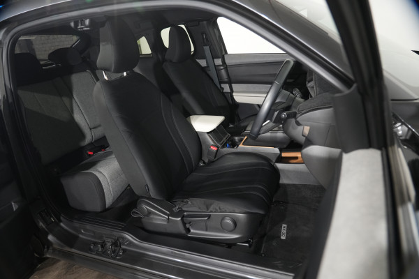 2023 Mazda MX-30 G20e Evolve SUV image 26