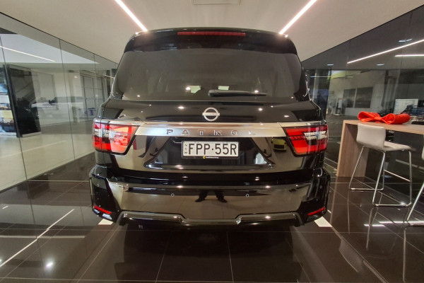 2024 Nissan Patrol Y62 Series 5 Ti-L SUV Image 5