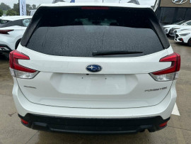 2020 Subaru Forester S5 2.5i Premium SUV image 5