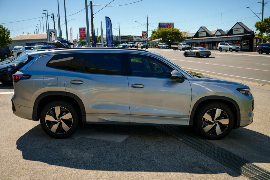 2026 Volkswagen Tayron R4 110TSI Life SUV Image 4