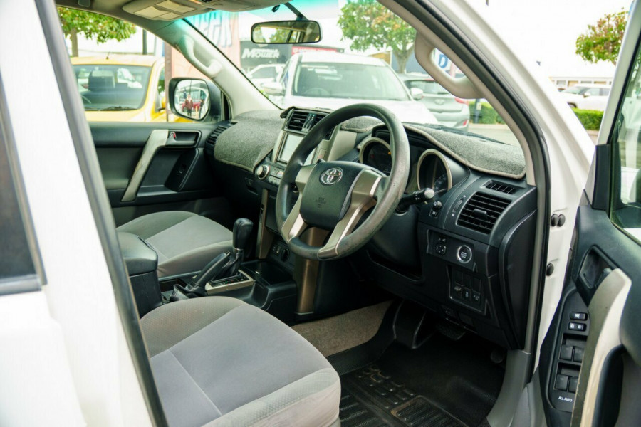 2013 Toyota LandCruiser Prado GDJ150R GX SUV Image 15