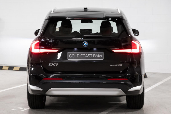 2024 BMW iX1 U11 eDrive20 xLine SUV image 4
