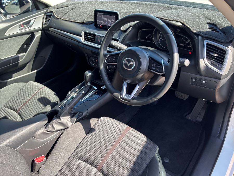 2017 Mazda 3 BN5478 Maxx Hatch Image 16