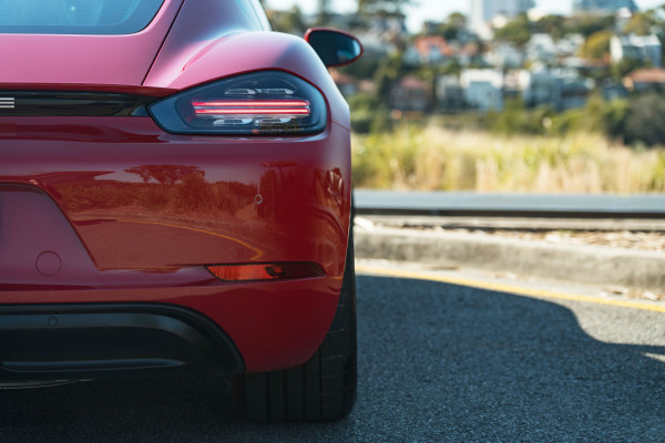 2024 Porsche 718 Cayman Coupe Image 7