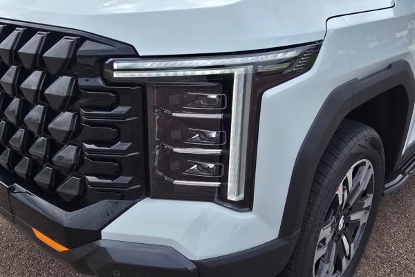 2025 LDV Terron 9 EKK1C Evolve Ute Image 9