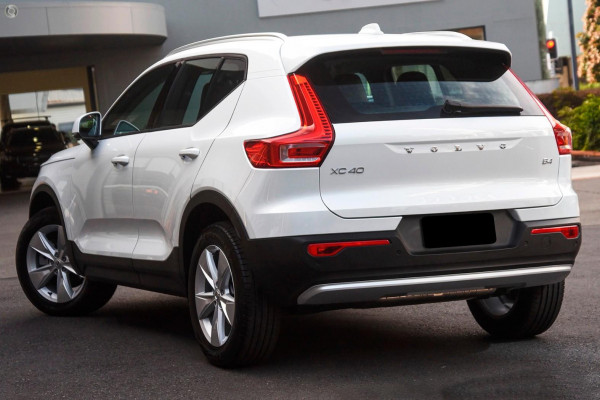2025 MY26 Volvo XC40 XZ Plus B4 SUV Image 4