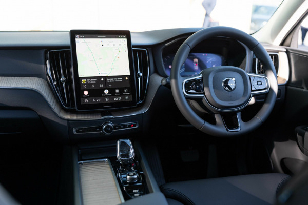 2025 MY26 Volvo XC60 UZ Plus B5 Bright SUV Image 12