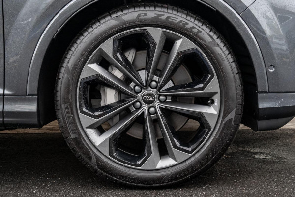 2025 Audi Q7 4M TFSI 185kW SUV image 24