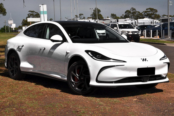 2025 MG IM5 P12L Performance Hatch
